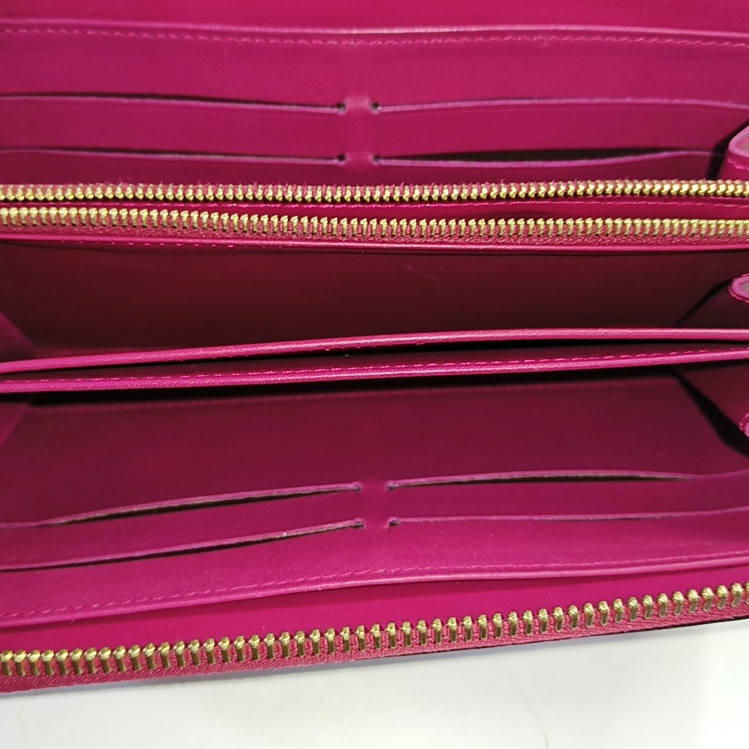 LOUIS VUITTON Red patent leather embossed wallet Golden hardware Complete Accessories-(SKU)-931296992