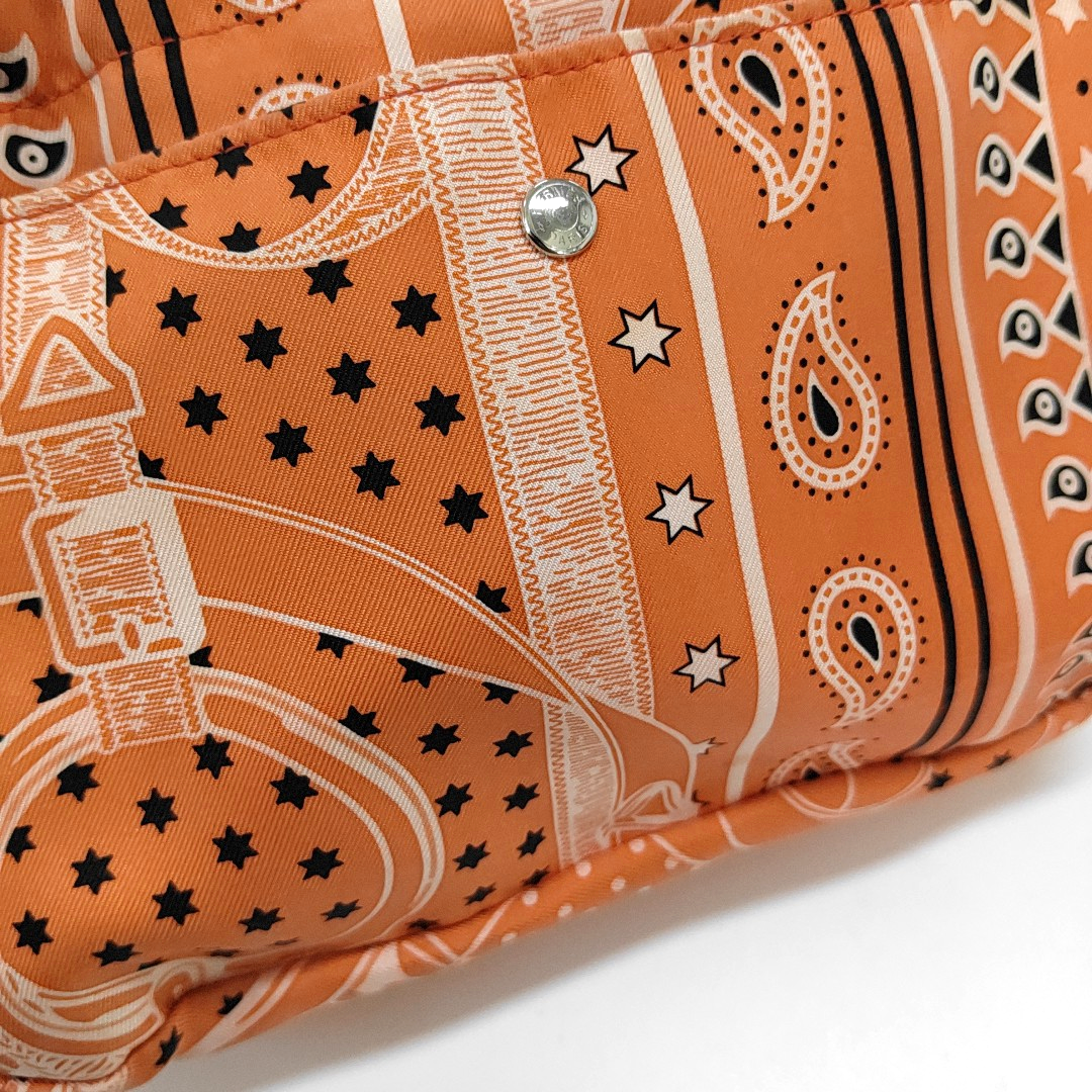 HERMÈS Fourbi 20 Orange Satin Printed Clutch Silver Hardware Tstamp-(SKU)-955960745
