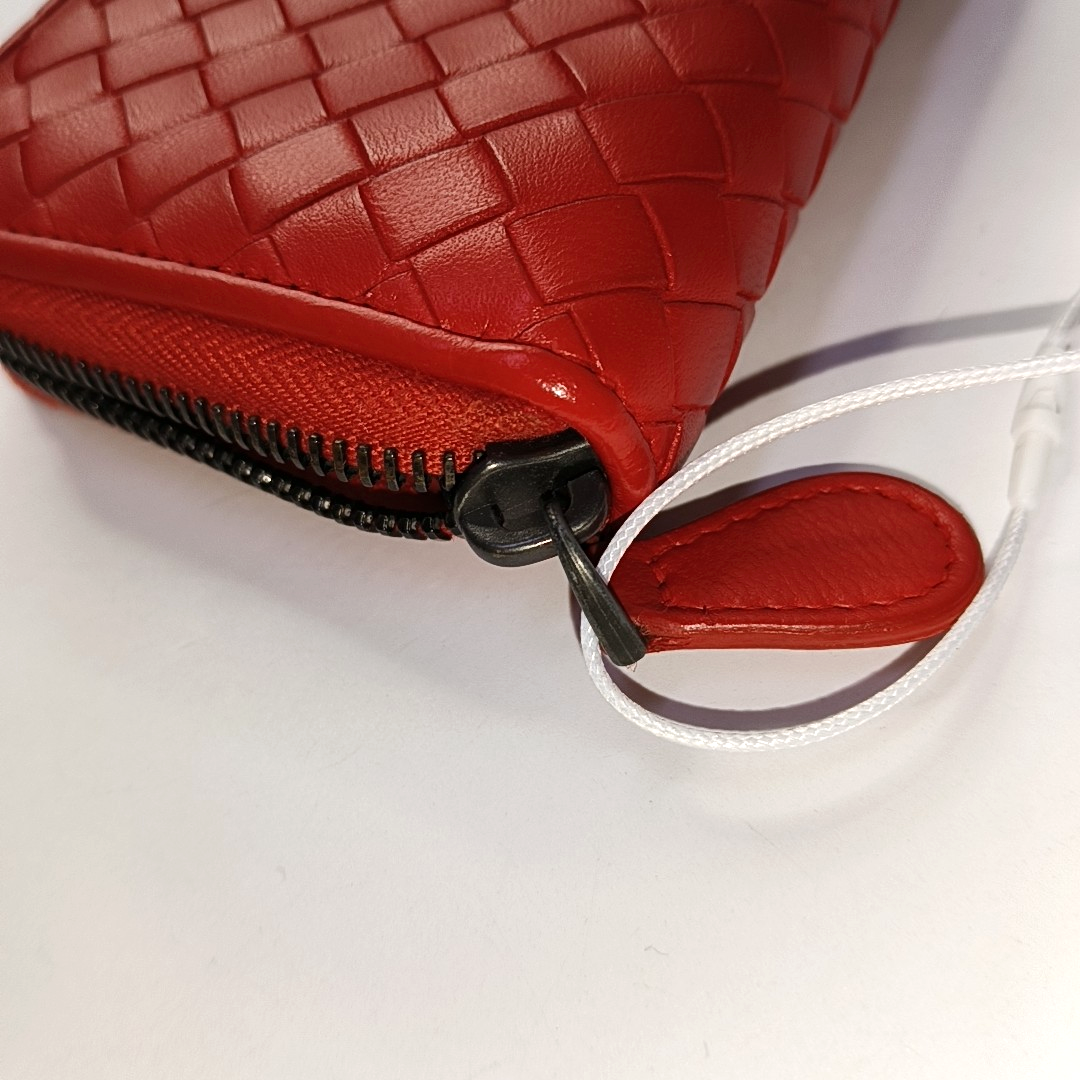 BOTTEGA VENETA Red Cowhide Woven Wallet Black hardware-(SKU)-957131888