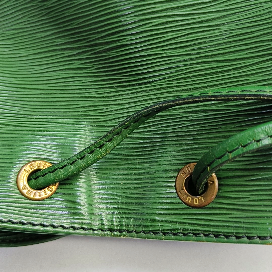 LOUIS VUITTON NÉONOÉ Small size 绿色EPI牛皮水波纹Bucket bag斜挎包Shoulder Bag Handbag Golden hardware Vintage model Removable shoulder strap-(SKU)-950349163