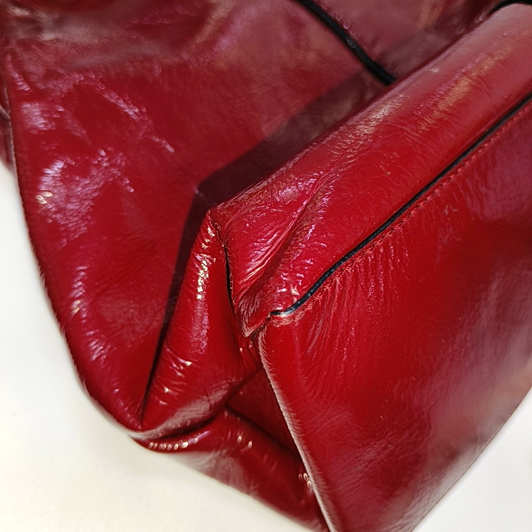 TOD'S Burgundy Patent Leather Quilted Single Shoulder Bag Ruthenium color hardware Removable shoulder strap-(SKU)-931990253