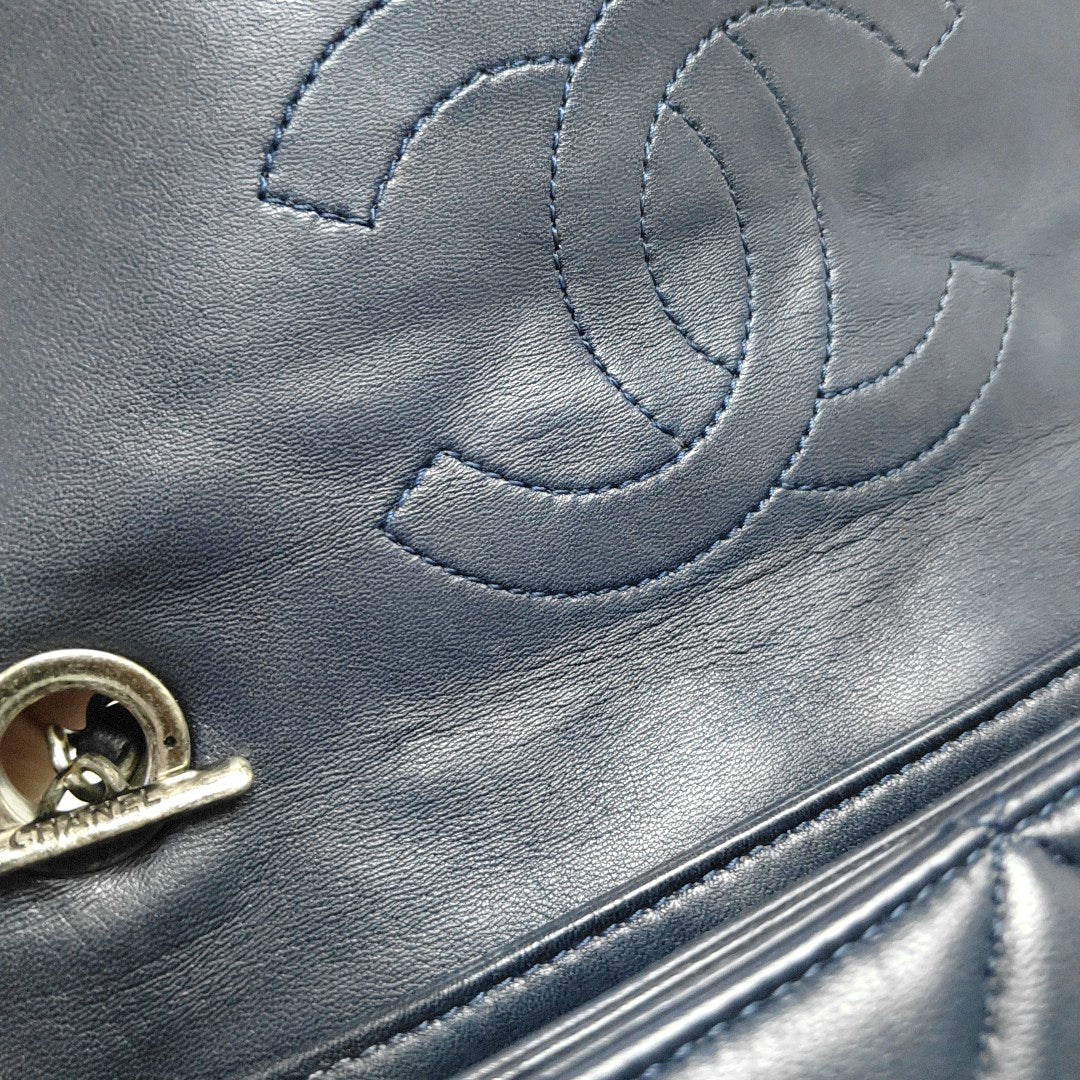 CHANEL TRENDY CC Small Dark Blue Lamb Leather Quilted Single Shoulder Bag Handbag Crossbody Bag Detachable Strap-(SKU)-970291914
