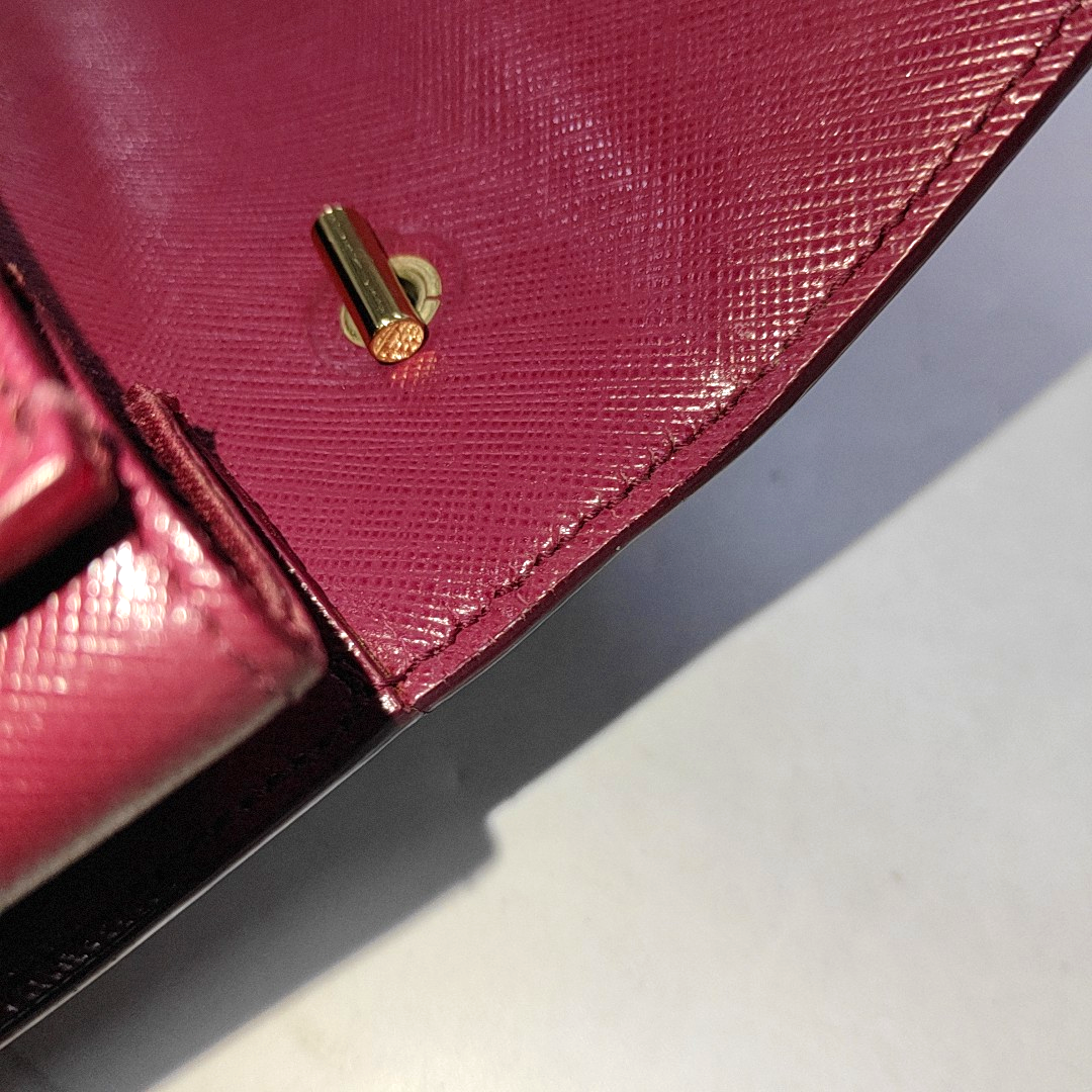 FERRAGAMO Ginny Fuchsia Leather Embossed Single Shoulder Bag Crossbody Golden hardware-(SKU)-14462522