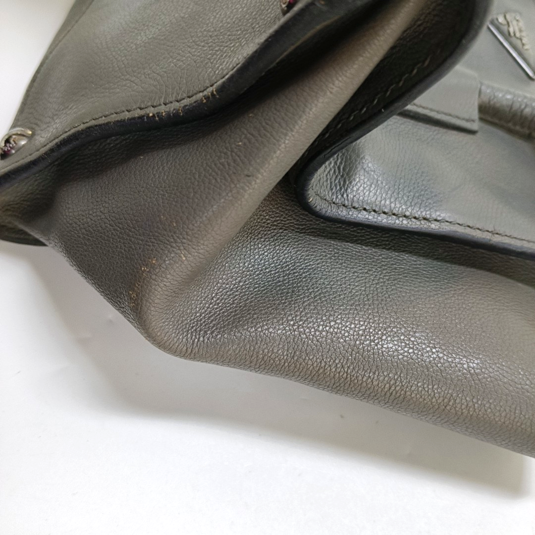 PRADA Tote bag Elephant Gray Cowhide Logo Crossbody Bag Shoulder Bag Single Shoulder Bag Silver Hardware Removable shoulder strap-(SKU)-956018921
