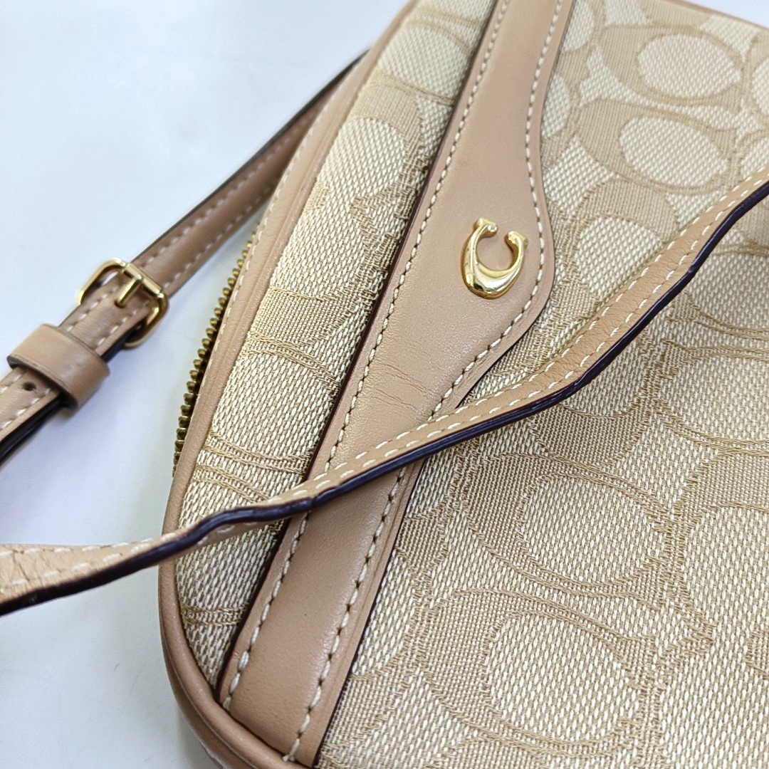 COACH Camera Bag Khaki Canvas Monogram Shoulder Bag Golden hardware Removable shoulder strap-(SKU)-951333226