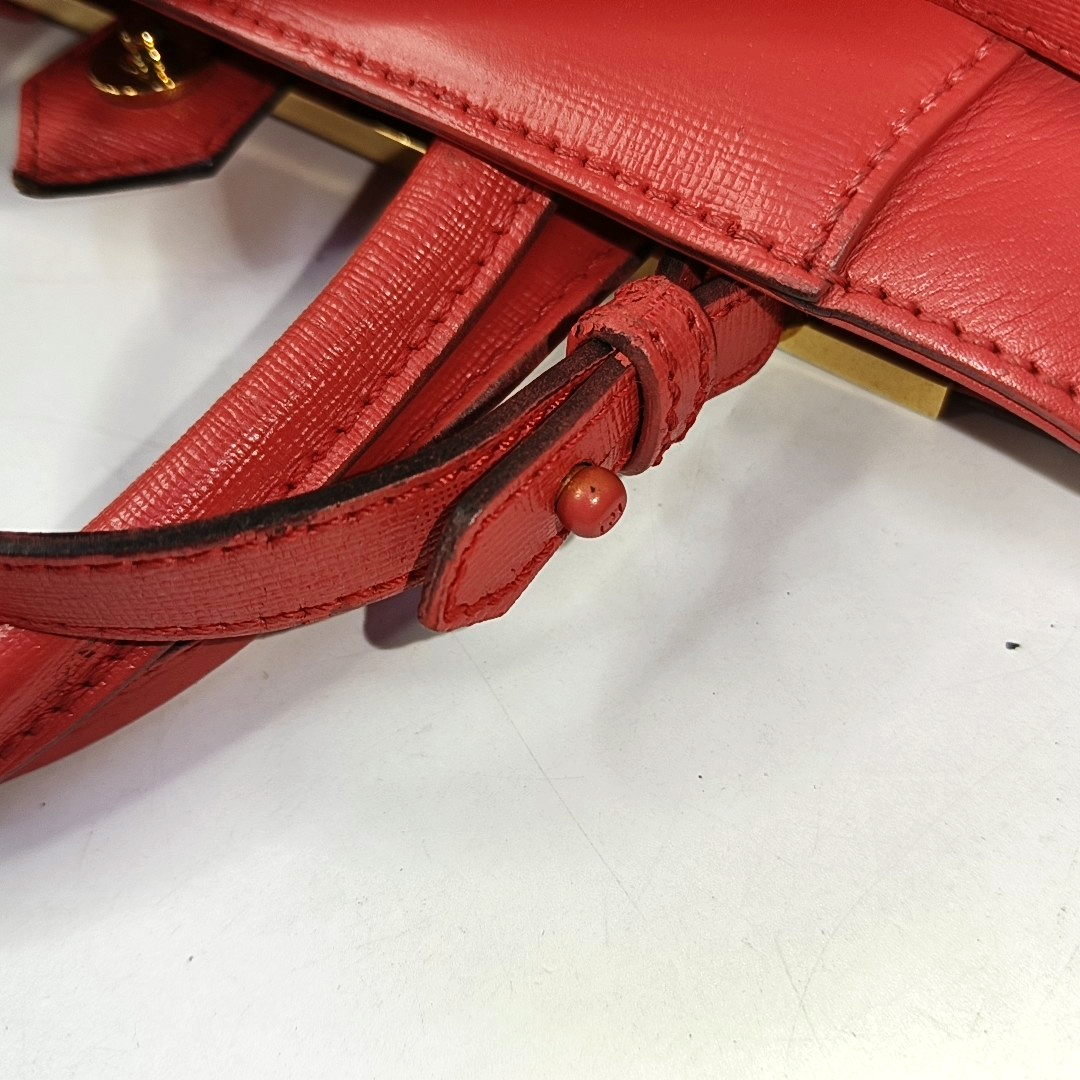 FENDI 2 Jours Small size Red Cowhide Single Shoulder Bag Handbag Crossbody Bag Gold Red Hardware Removable shoulder strap-(SKU)-946007227