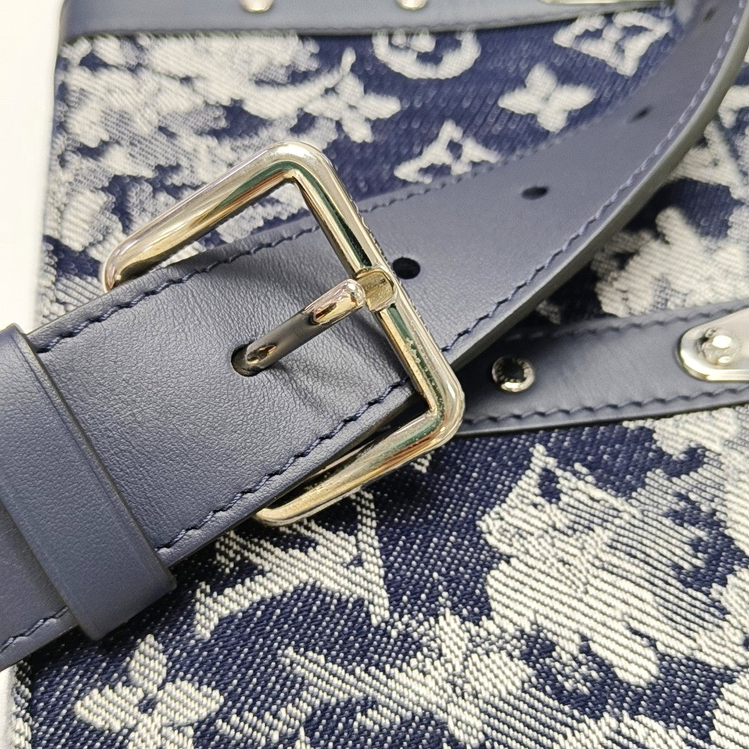 LOUIS VUITTON TRUNK Small Light Blue Canvas Monogram Messenger Bag Single Shoulder Bag Tote Bag Crossbody Bag Silver Hardware-(SKU)-971002419