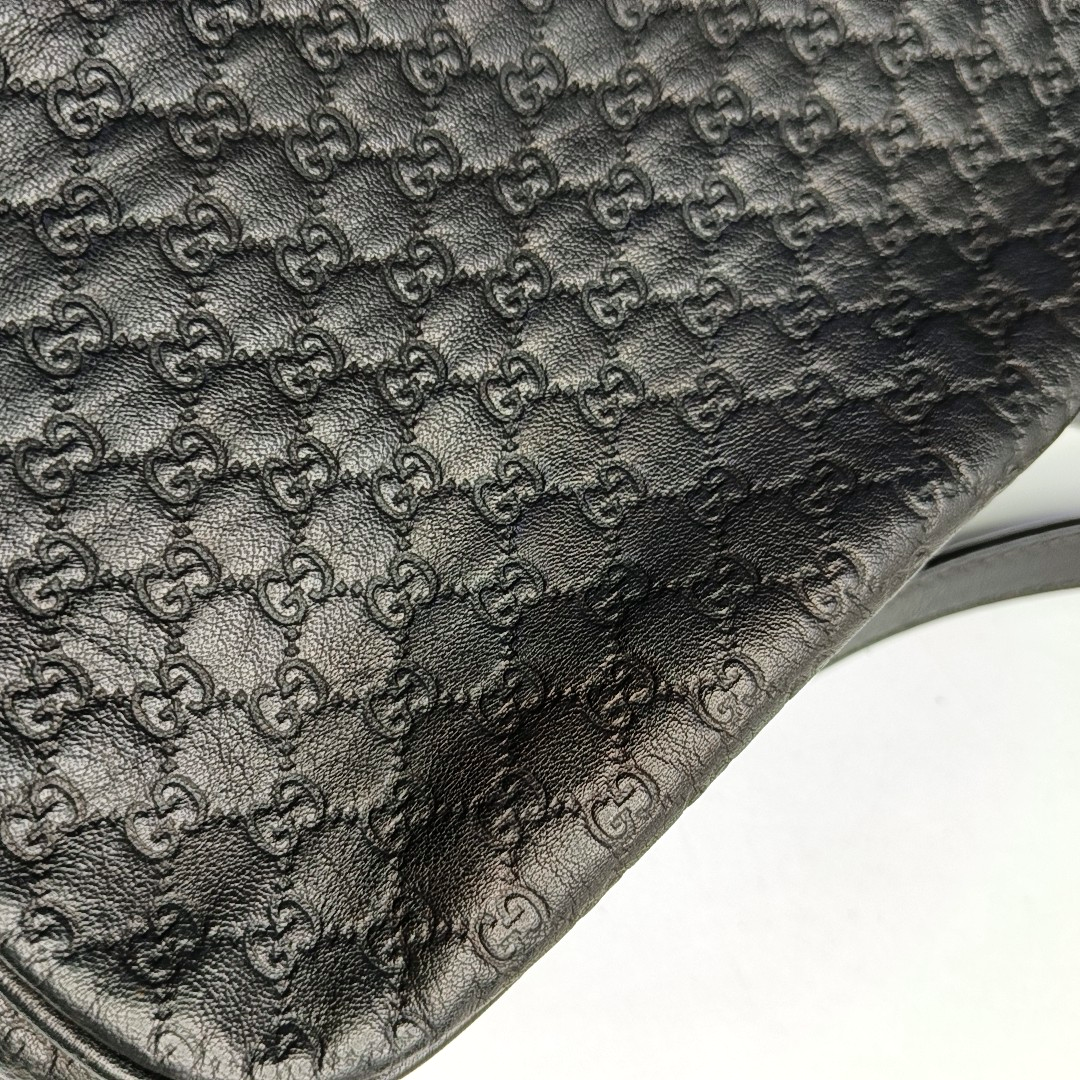GUCCI Microguccissima Black Calfskin Monogram Embossed Bamboo Bag Single Shoulder Bag Crossbody Bag Golden hardware-(SKU)-951187178
