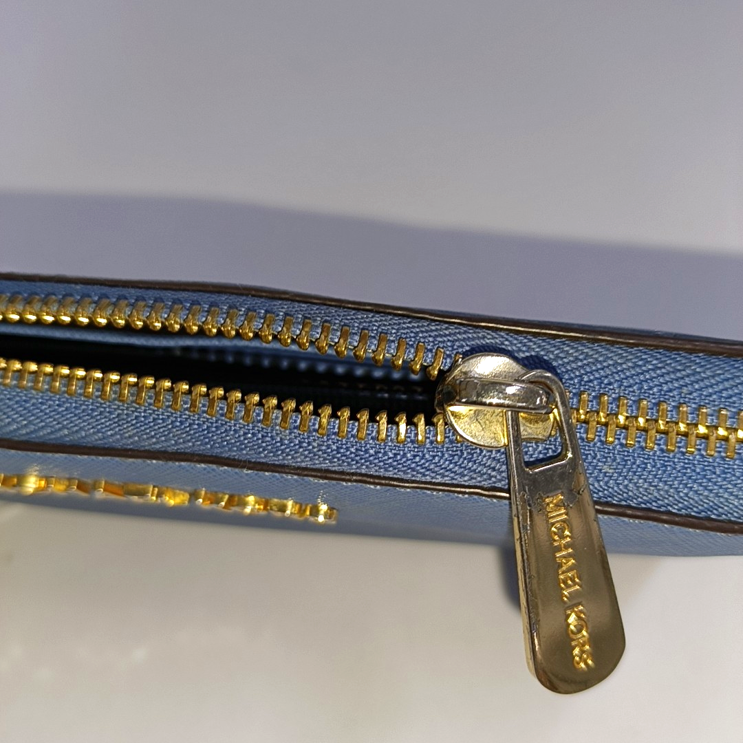 MICHAEL KORS Jet Set TravelDark blue leather textured wallet-(SKU)-940976850
