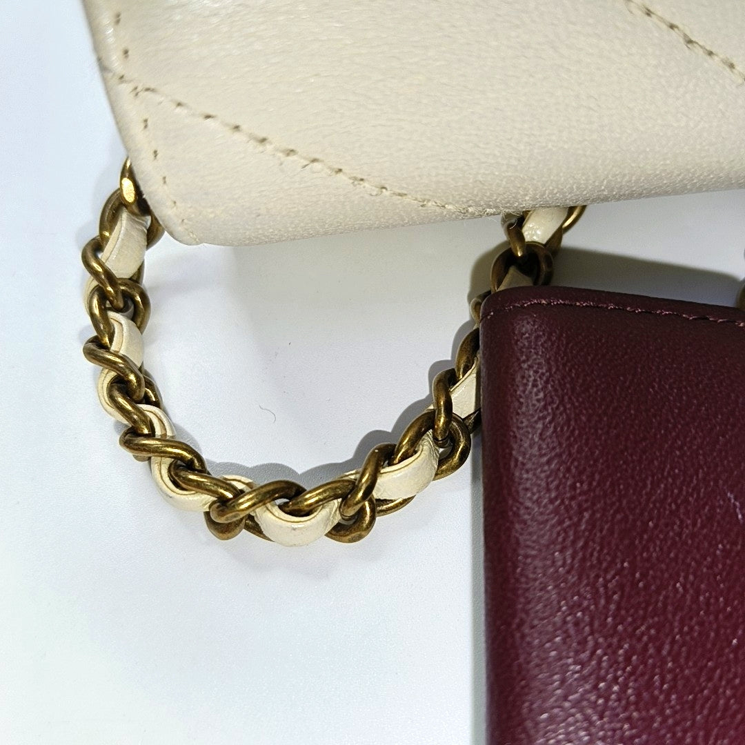 CHANEL THREAD AROUND White Lamb Skin Quilted V Pattern Shoulder Bag Crossbody Bag Gold Hardware 22 Opening Pockets-(SKU)-966841707