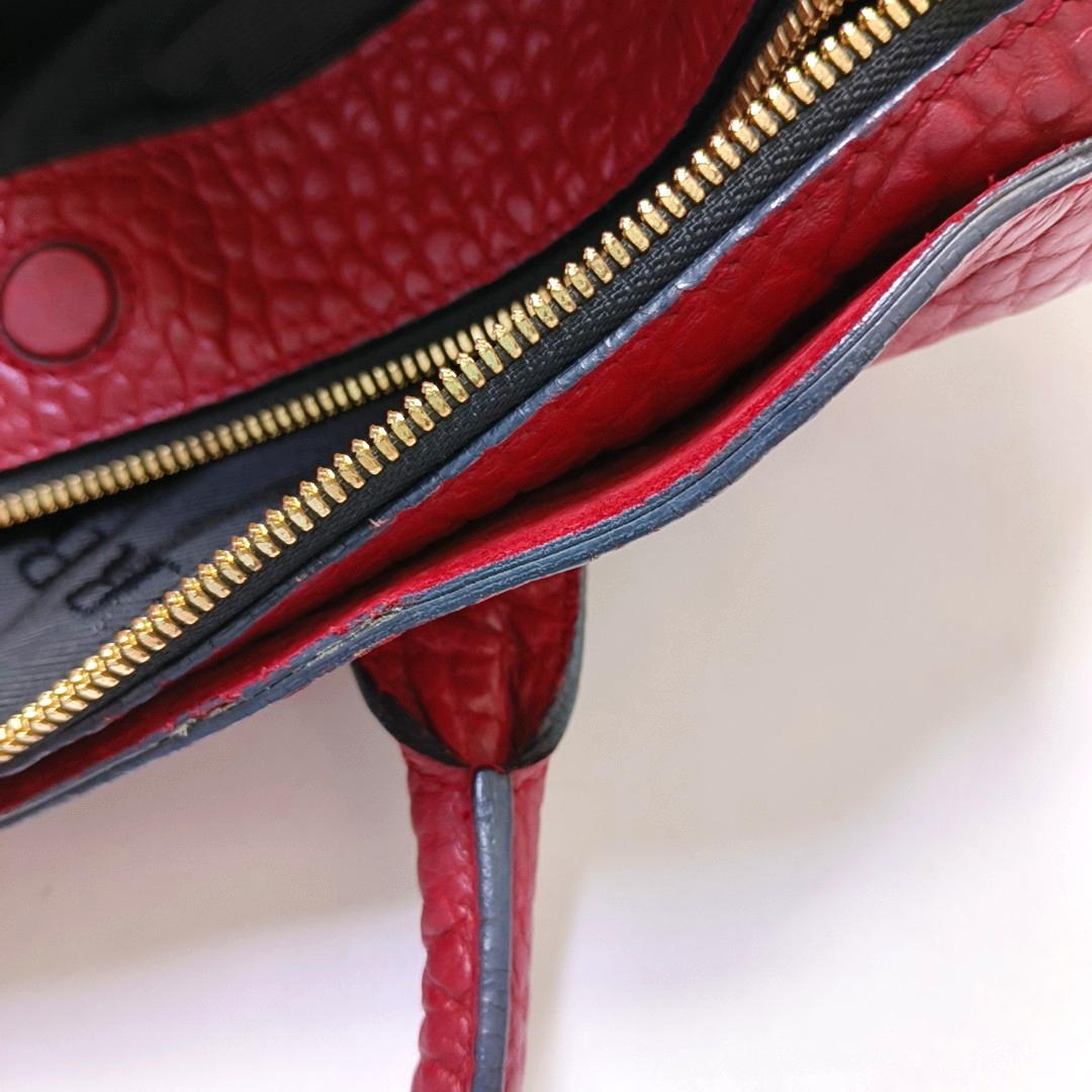 BURBERRY Red Cowhide Embossed Single Shoulder Bag Handbag Crossbody Golden hardware Removable shoulder strap-(SKU)-955432116