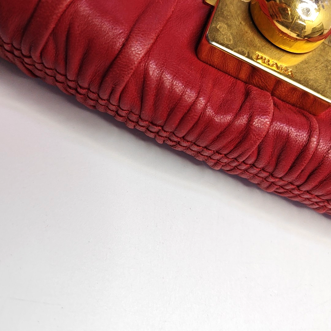 PRADA Red Cowhide Quilted Crossbody Bag Single Shoulder Bag Golden hardware Removable shoulder strap-(SKU)-960577105