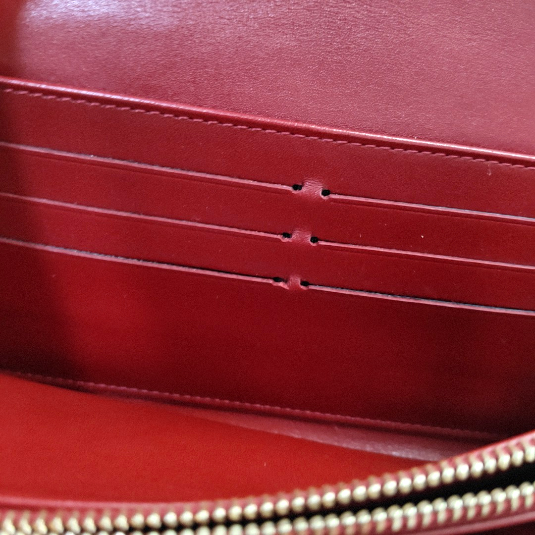 LOUIS VUITTON PORTE MONNAIE Red patent leather embossed wallet Golden hardware-(SKU)-954356366