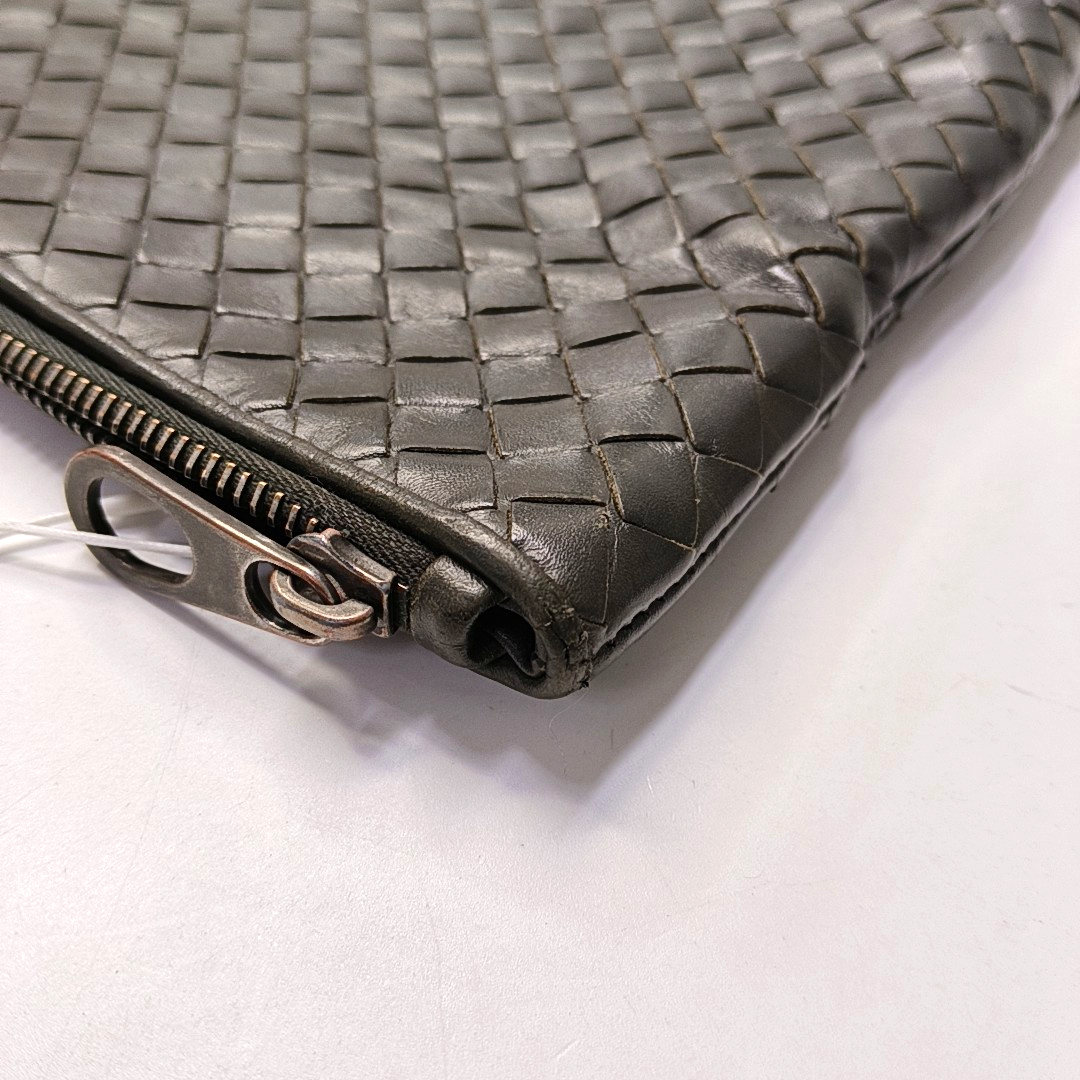 BOTTEGA VENETA Dark grey leather woven clutch Black hardware-(SKU)-950533562