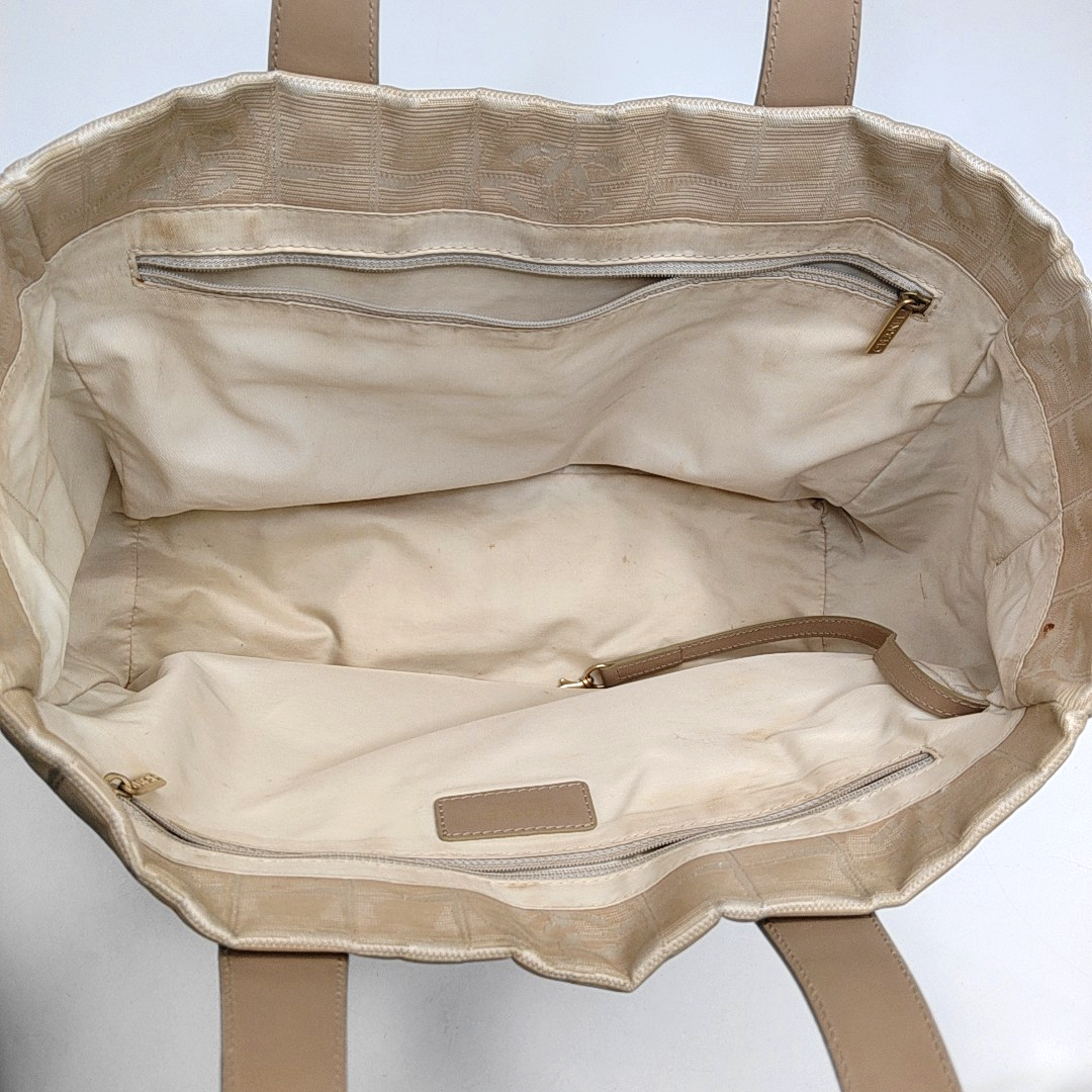 CHANEL TRAVEL LINE Ivory Fabric Ice Grid Single Shoulder Bag Tote Bag Golden hardware 9nan-(SKU)-944131983