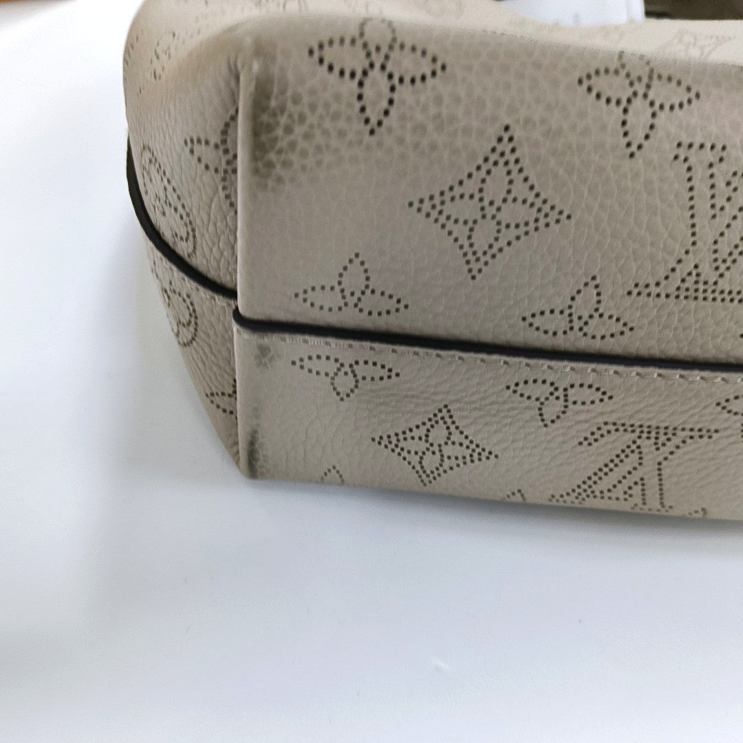 LOUIS VUITTON WHY KNOT Small size grey leather monogram perforated shoulder bag handbag crossbody bag with silver hardware and removable shoulder strap complete accessories-(SKU)-966742188