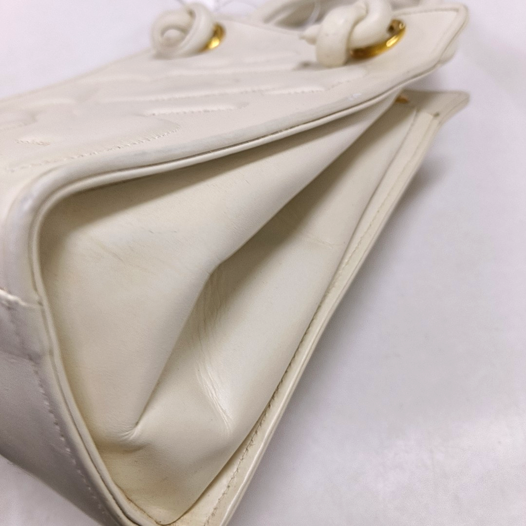 FERRAGAMO White Leather Embossed Tote Bag Golden hardware-(SKU)-951805301
