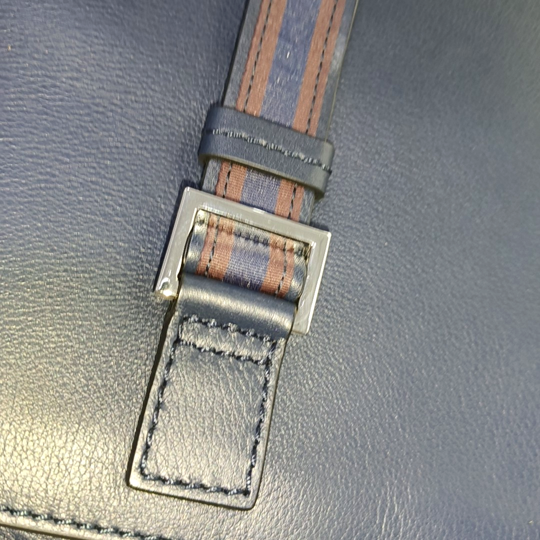 HUGO BOSS Dark Blue Leather Clutch Silver Hardware-(SKU)-935316748