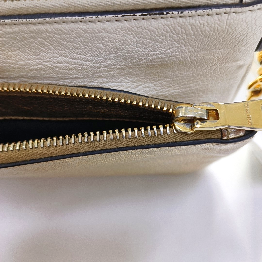 Miu Miu White Leather Crossbody Bag Golden hardware Removable shoulder strap-(SKU)-945458940