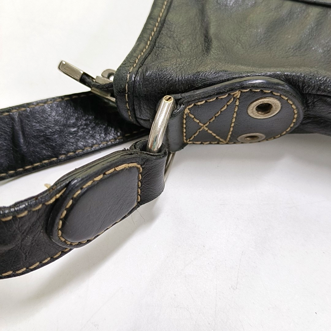GUCCI Black Leather Studs Single Shoulder Crossbody Bag Golden hardware-(SKU)-946015395
