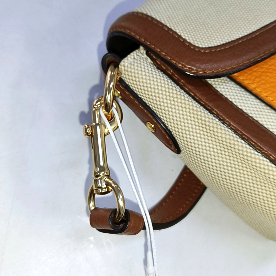 COACH 26 Khaki Canvas Carriage Crossbody Bag Single Shoulder Bag Tote Bag Golden hardware shoulder straps-(SKU)-941737076
