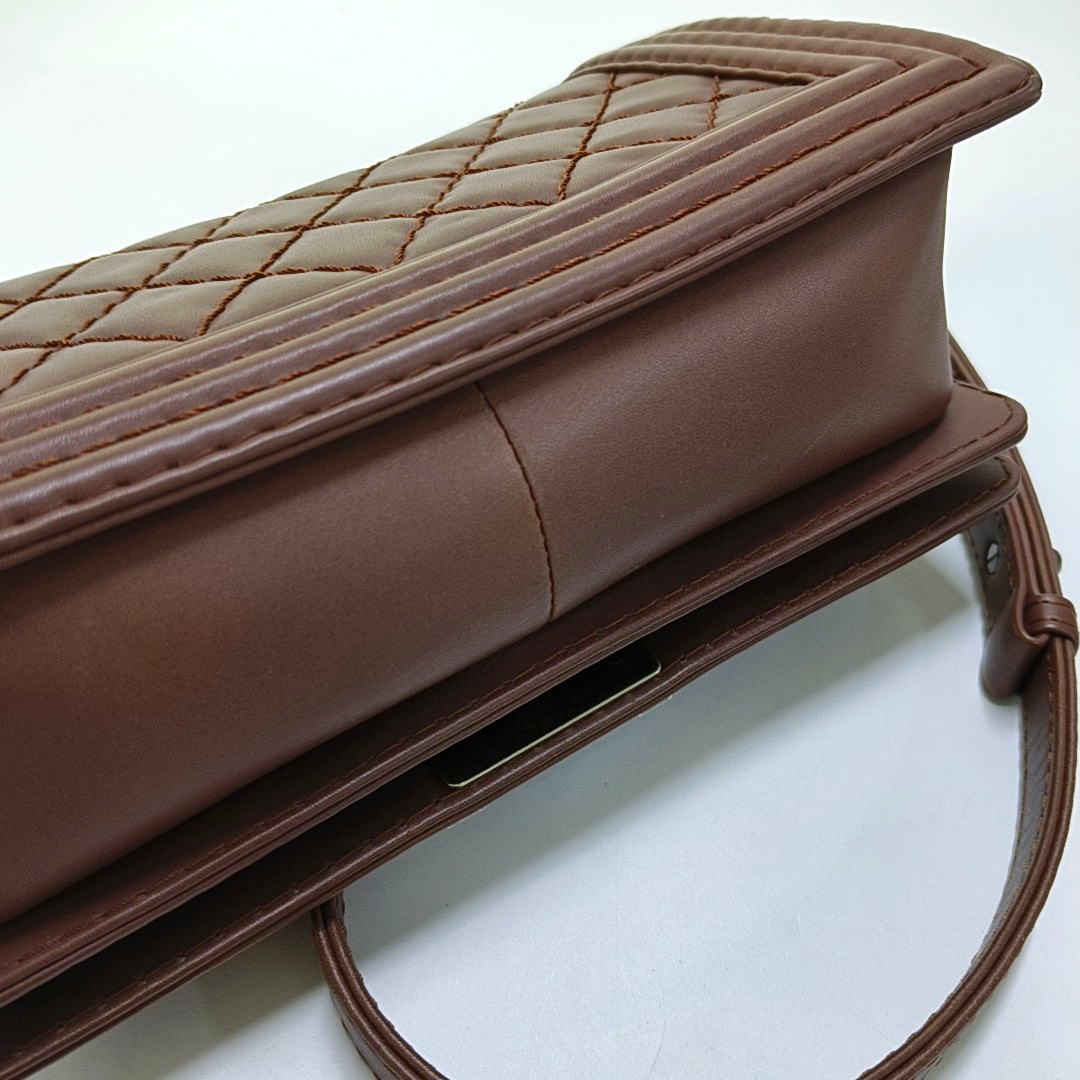 CHANEL BOY CHANEL Medium Burgundy Calfskin Quilted Shoulder Bag Tote Crossbody Bag Ruthenium Hardware 18K Clasp-(SKU)-946021622