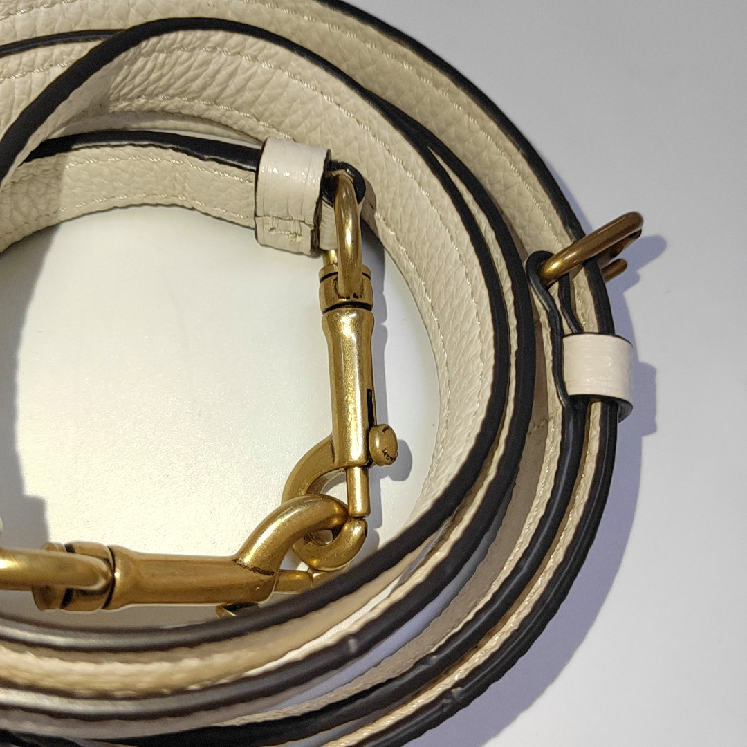 COACH 26 Beige leather carriage single shoulder bag, crossbody bag Golden hardware shoulder straps-(SKU)-933386227