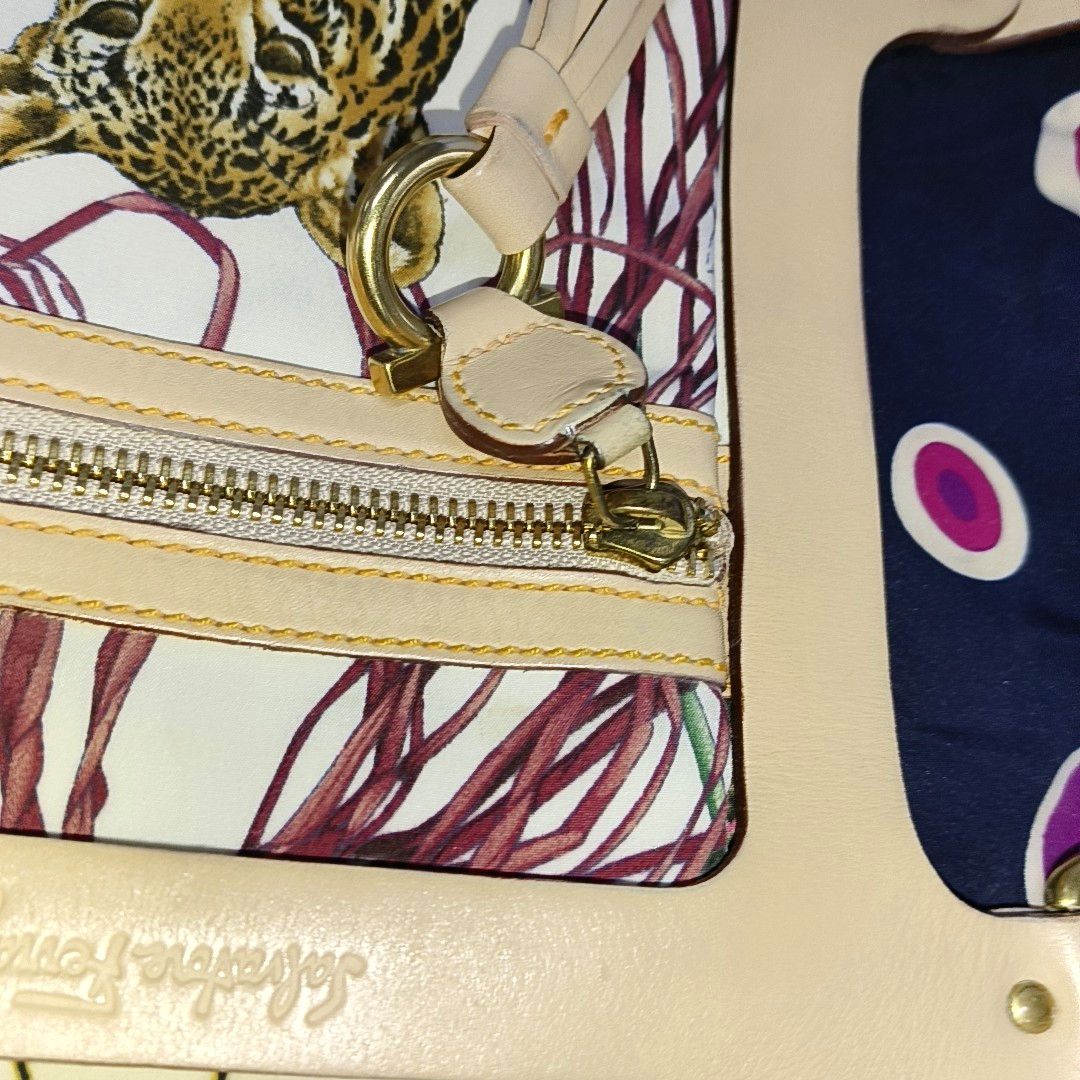 FERRAGAMO Multicolor Fabric Printed Shoulder Bag Golden hardware-(SKU)-940043574