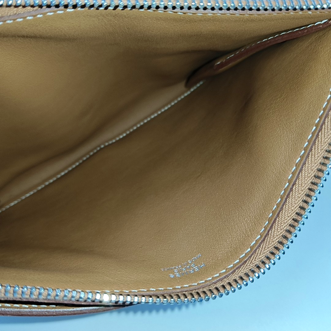 HERMÈS Ultrapla 24 Gold Brown Evercolor Calfskin Crossbody Bag Shoulder Bag Handbag Silver Hardware Z-(SKU)-957460008