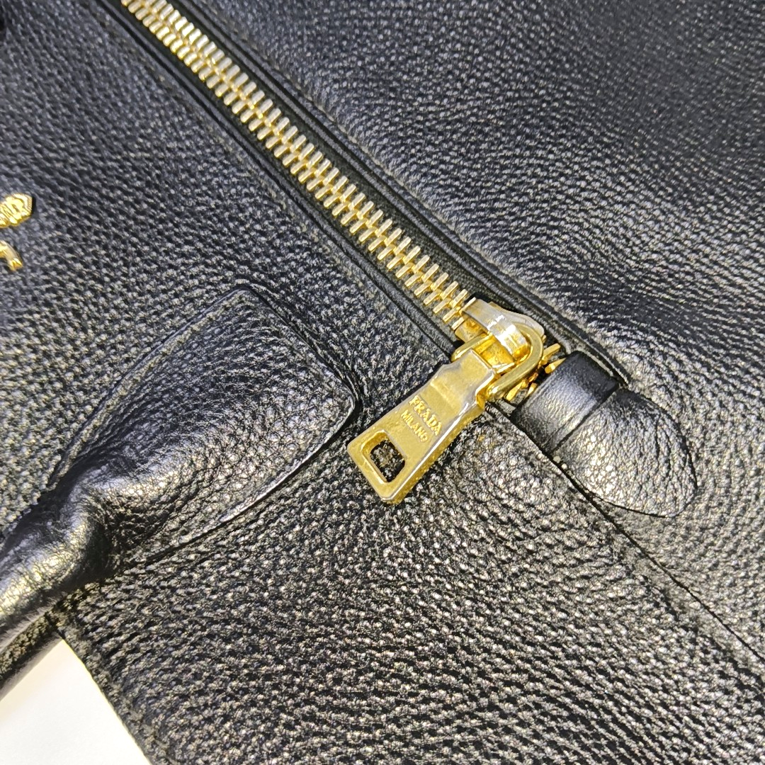 PRADA Tote bag Black Leather Handbag Crossbody Shoulder Bag Golden hardware-(SKU)-932708963