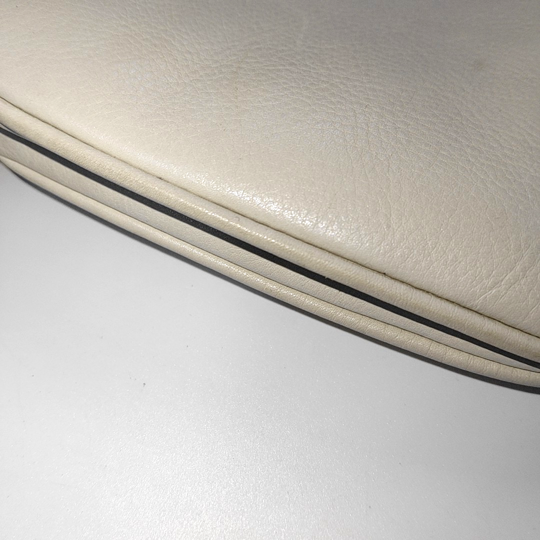 CELINE White Leather Single Shoulder Bag Golden hardware Removable shoulder strap-(SKU)-932491482