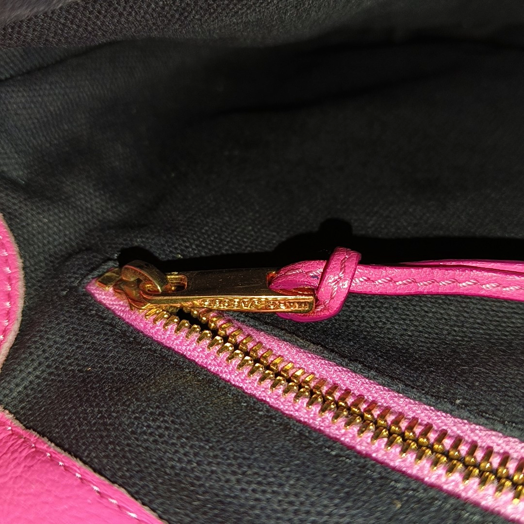 MARC JACOBS Fuchsia Leather Quilted Crossbody Bag Golden hardware-(SKU)-944011217