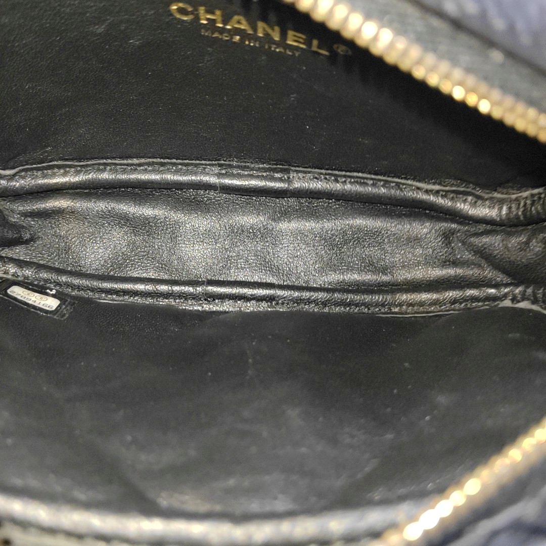 CHANEL 2.55 Mini Black Calfskin Quilted Shoulder Bag with Gold Hardware, 27 Clutch-(SKU)-935562436