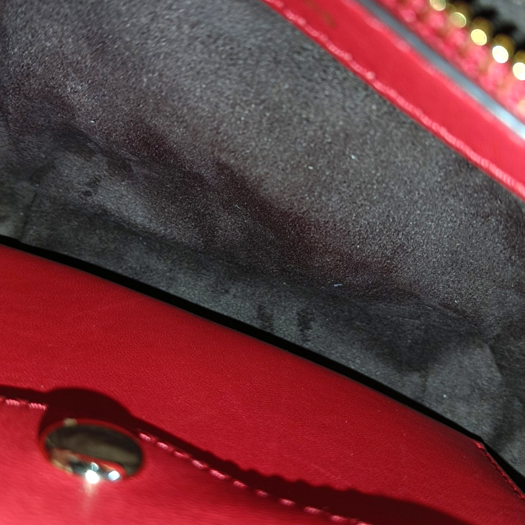 MICHAEL KORS Cece Medium size Red Cowhide Quilted Crossbody Bag Single Shoulder Bag Golden hardware Removable shoulder strap-(SKU)-944079945