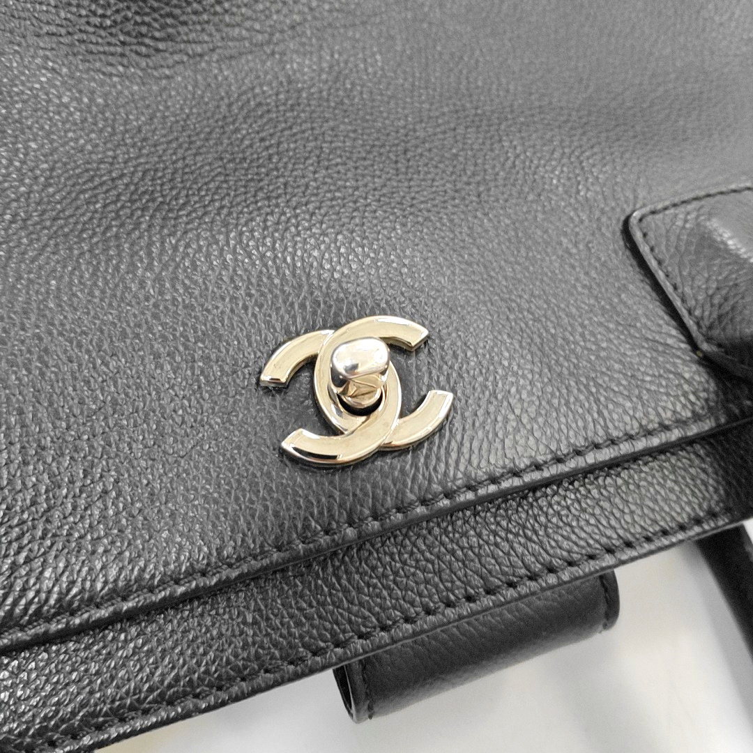 CHANEL CERF Black Calfskin Leather Shoulder Bag with Removable Strap-(SKU)-954658112