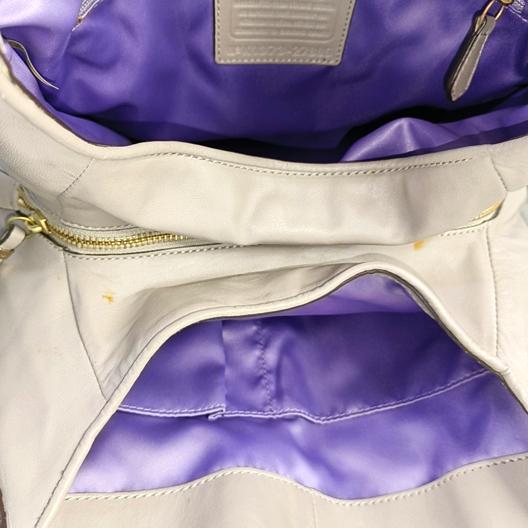 COACH Beige Leather Plaid Quilted Shoulder Bag Golden hardware-(SKU)-943927608