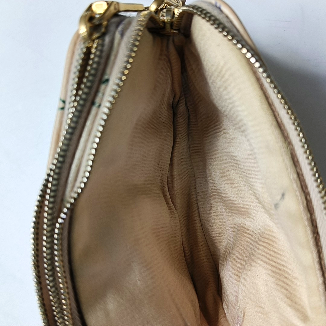 Miu Miu Beige Cowhide Printed Handbag Golden hardware-(SKU)-953382271