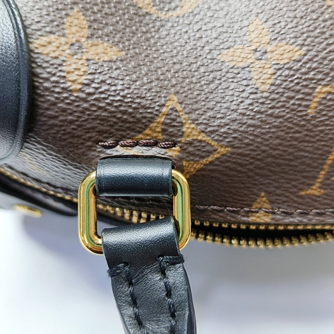 LOUIS VUITTON PETITE MALLE Brown Coated Canvas Monogram Crossbody Shoulder Bag Tote Bag Single Shoulder Bag Golden Hardware 2 Removable Shoulder Straps-(SKU)-949596506