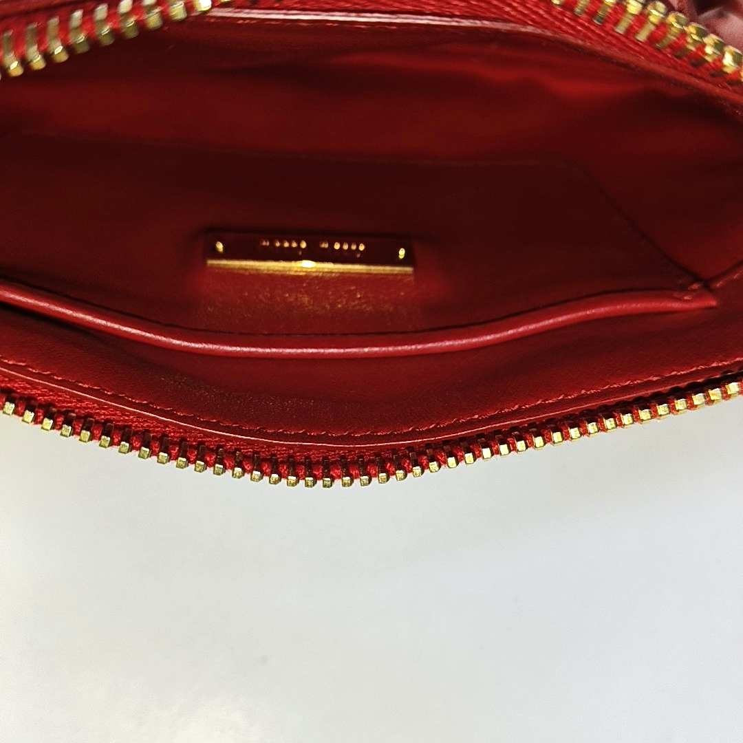 Miu Miu Avenue Red Cowhide Fringe Clutch Golden hardware-(SKU)-954296949
