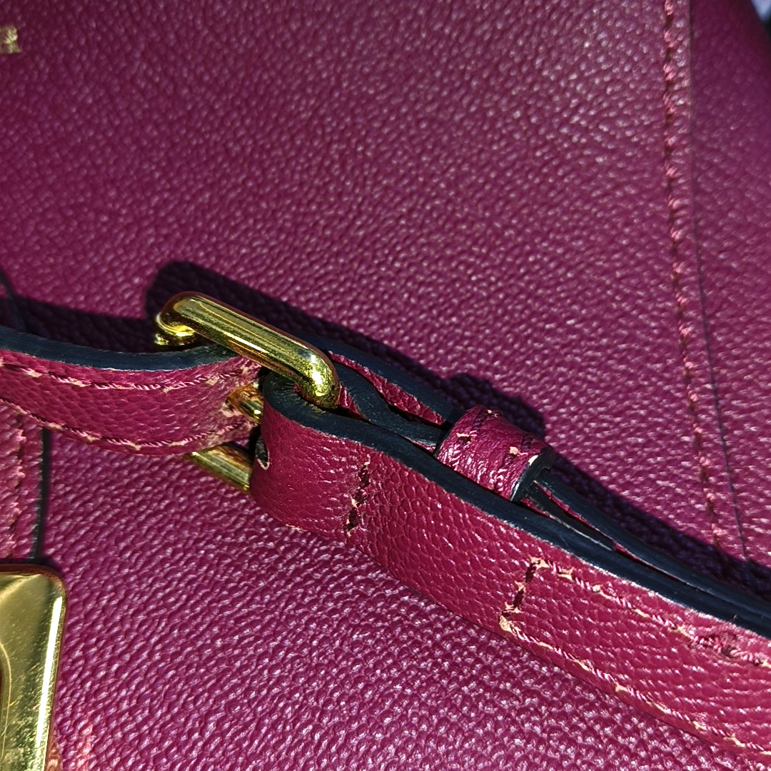 BURBERRY Buckle Burgundy Leather Single Shoulder Bag Golden hardware Removable shoulder strap-(SKU)-940108439