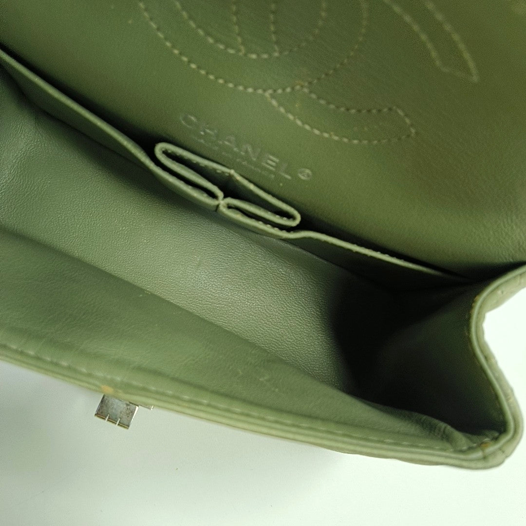 CHANEL 2.55 Green Calfskin Quilted Diamond Stitch Single Shoulder Bag Silver Hardware 17 Clasp-(SKU)-968981513