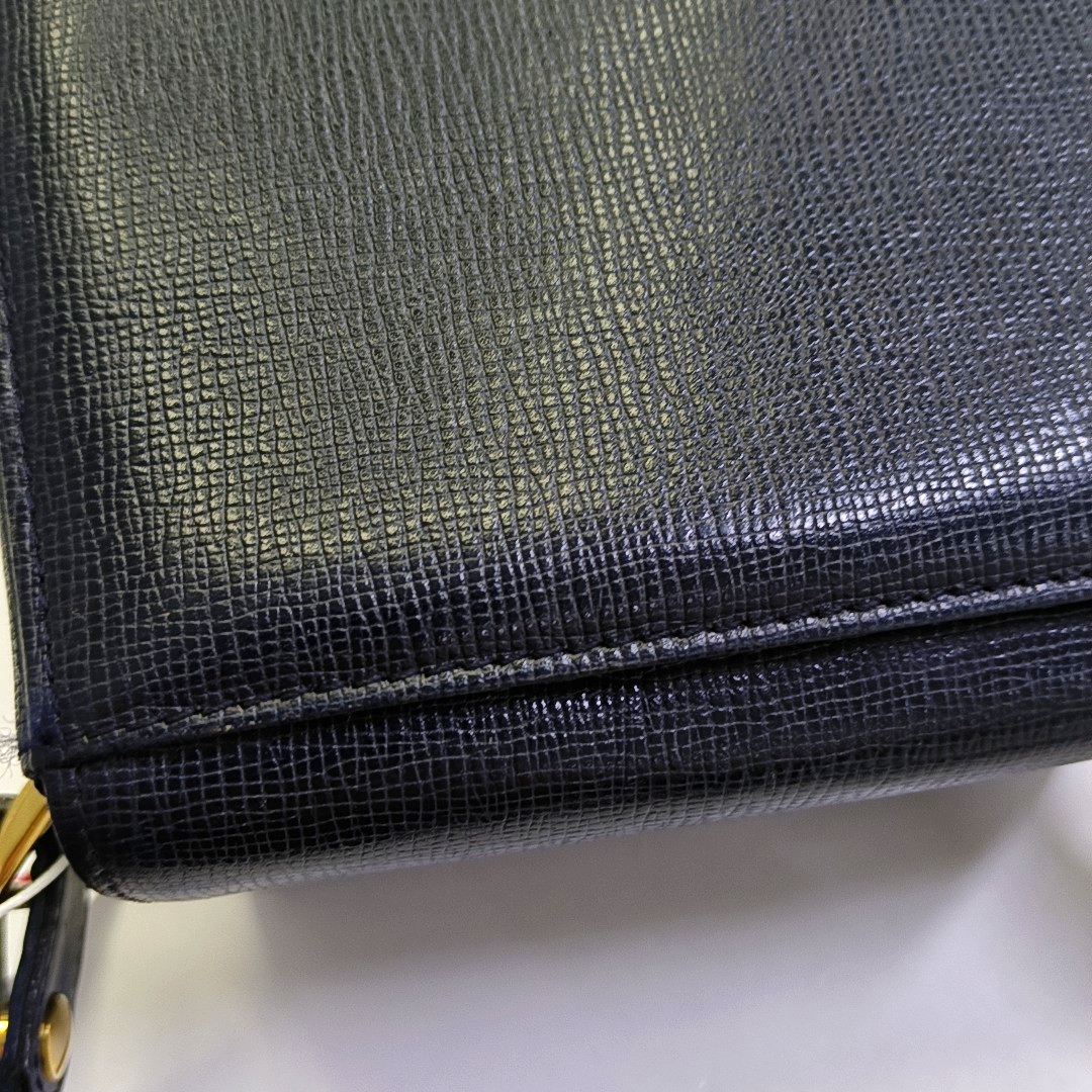 GIVENCHY Box Bag Black Cowhide Embossed Handbag Golden hardware Removable shoulder strap-(SKU)-944013708