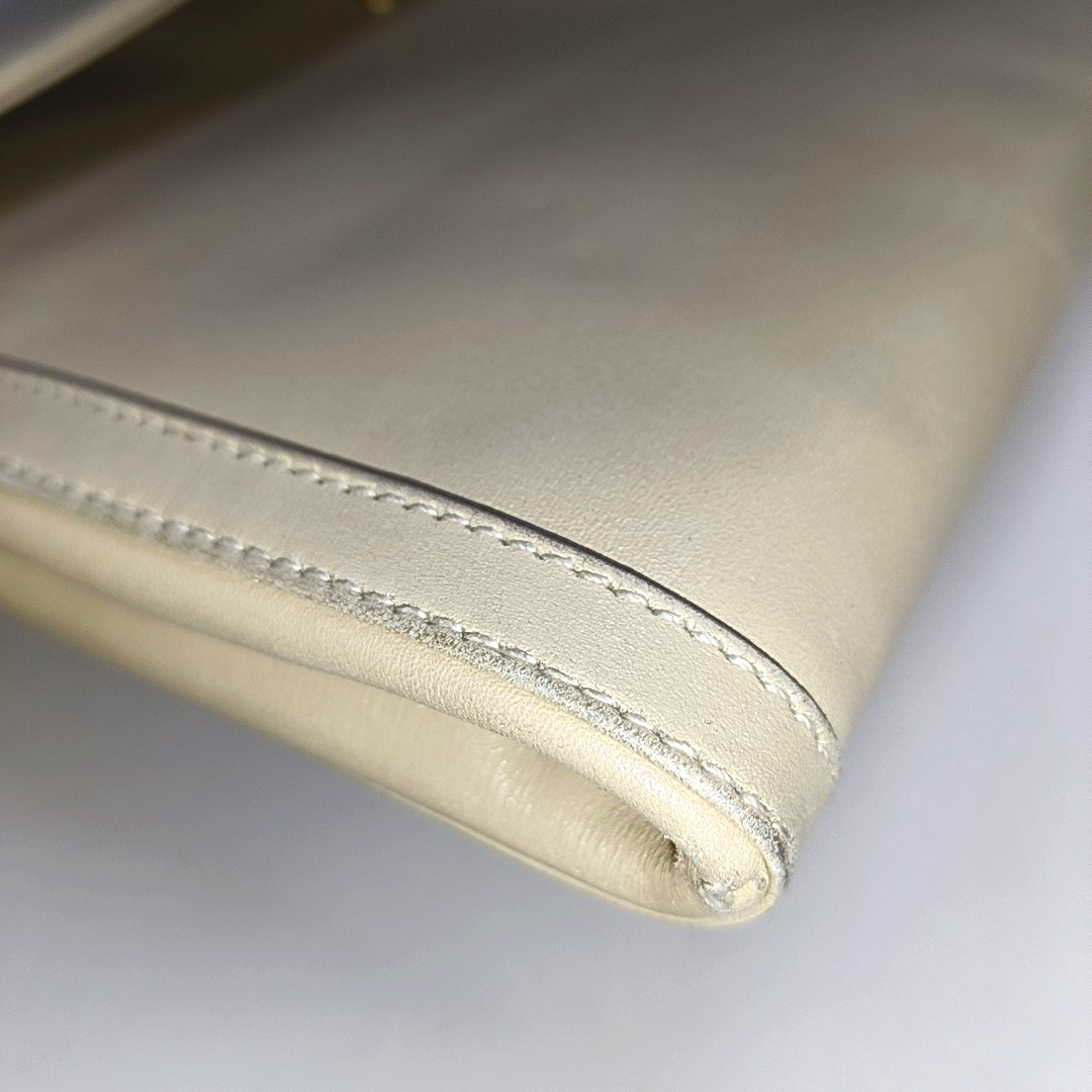 CELINE Beige Cowhide Triumph Crossbody Shoulder Bag Golden hardware Removable shoulder strap-(SKU)-935277558