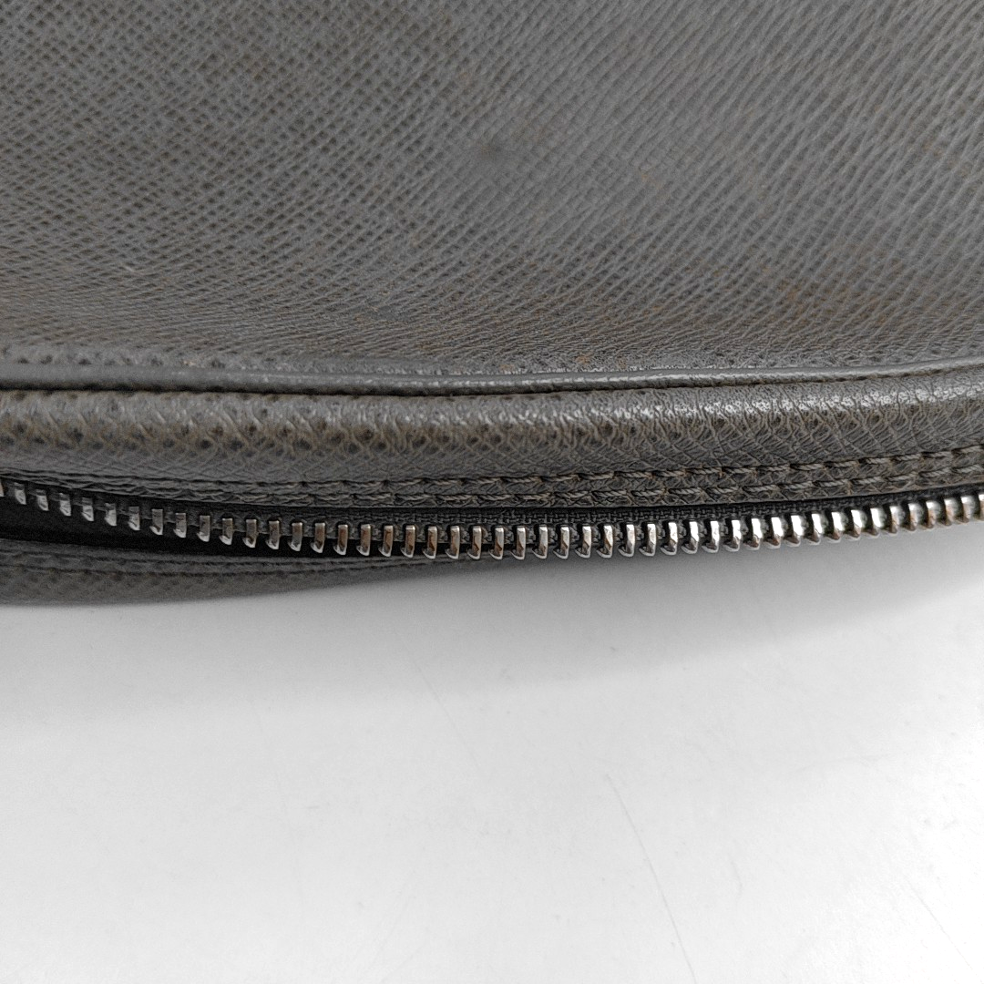 LOUIS VUITTON Grey Cowhide Clutch Bag Silver Hardware-(SKU)-960386024