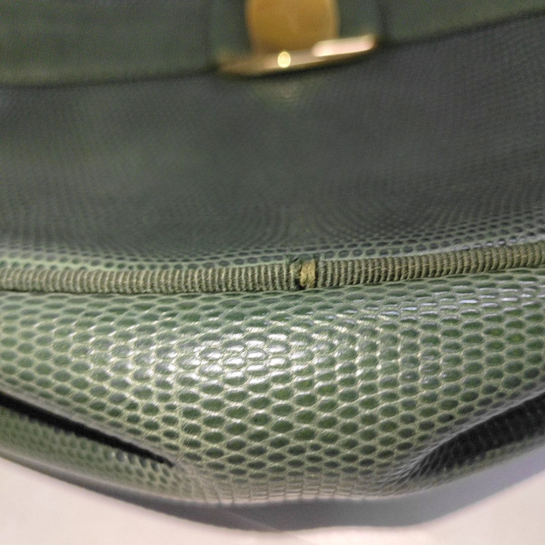 FERRAGAMO Camera Bag Green Calf Leather Texture Single Shoulder Bag Crossbody Golden hardware-(SKU)-14338830