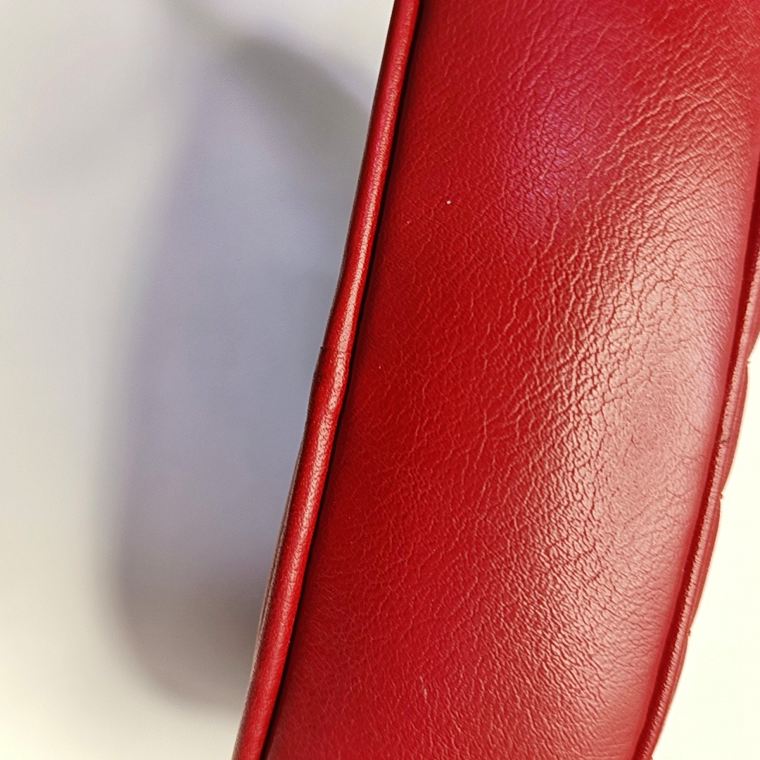 CELINE C CHARM Small size Red Leather Quilted Shoulder Bag Golden hardware-(SKU)-950436604