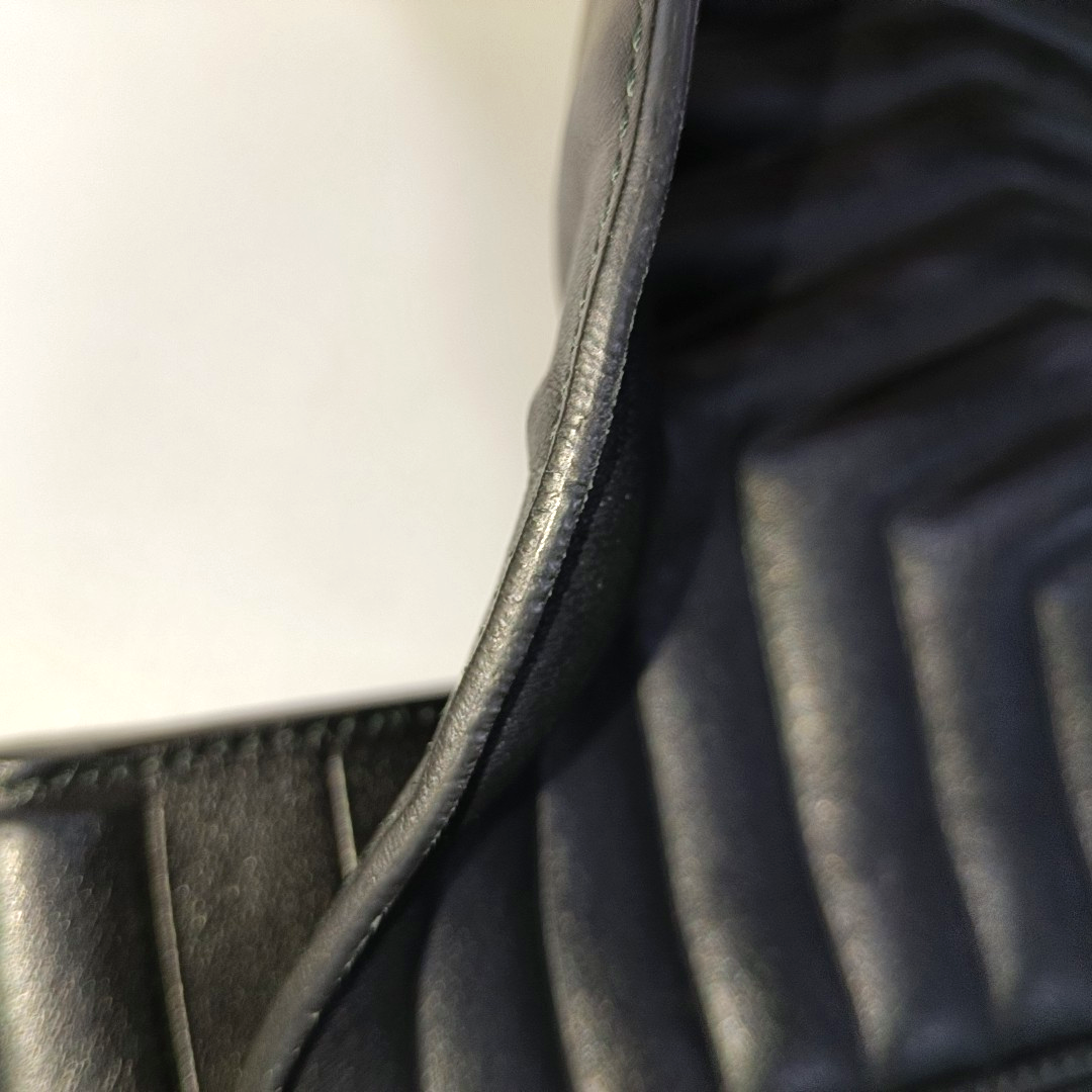 FERRAGAMO Black Leather Quilted Single Shoulder Bag Golden hardware-(SKU)-941505709