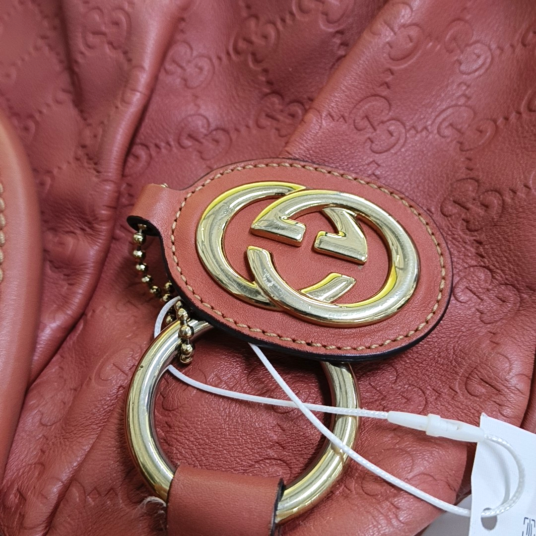 GUCCI Sukey Beige Cowhide Old Flower Embossed Handbag Single Shoulder Bag Golden hardware-(SKU)-946198626