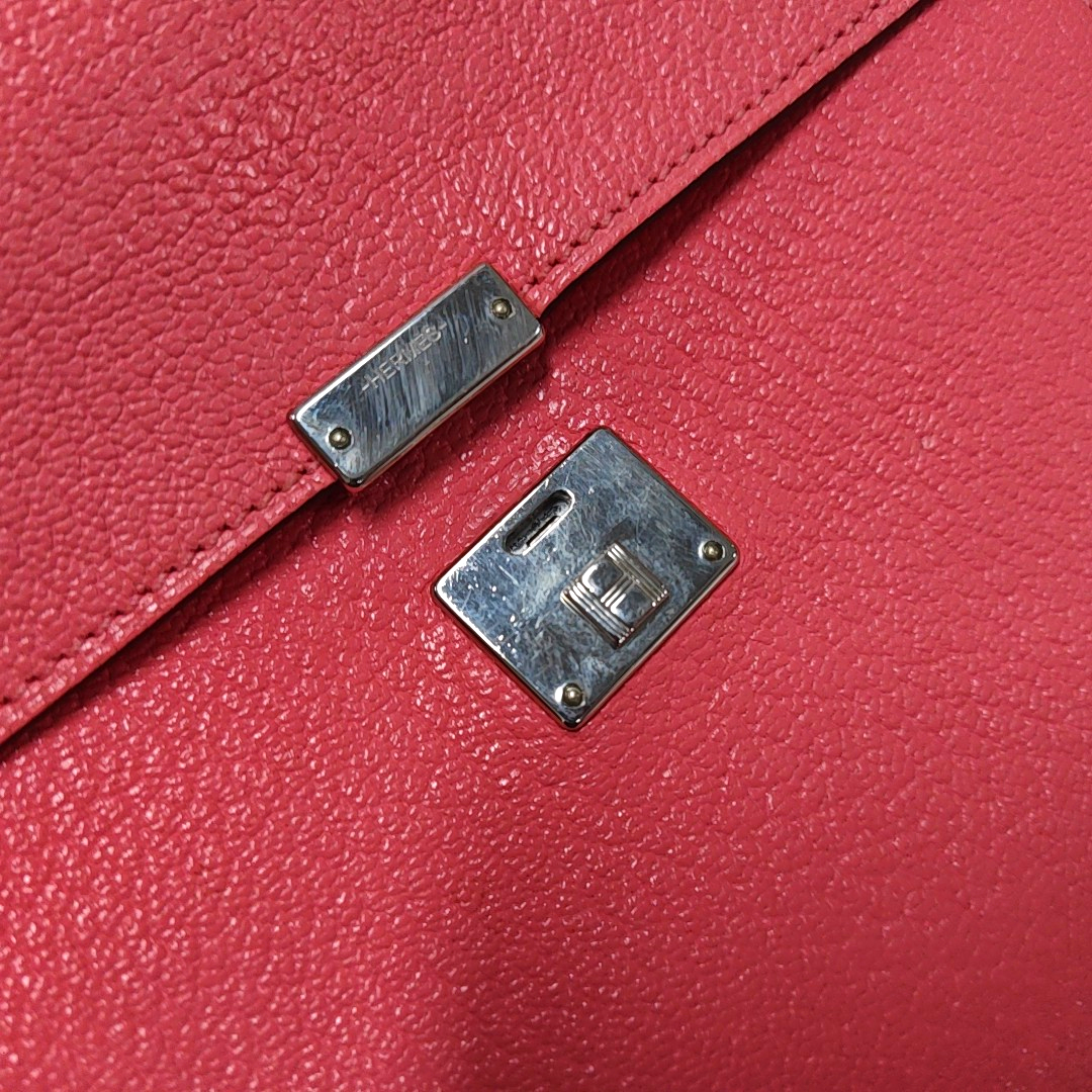 HERMÈS Clic 16 Lipstick Pink Chèvre Mysore Leather Shoulder Bag Crossbody Bag Silver Hardware D Stamp Removable Strap-(SKU)-947164108
