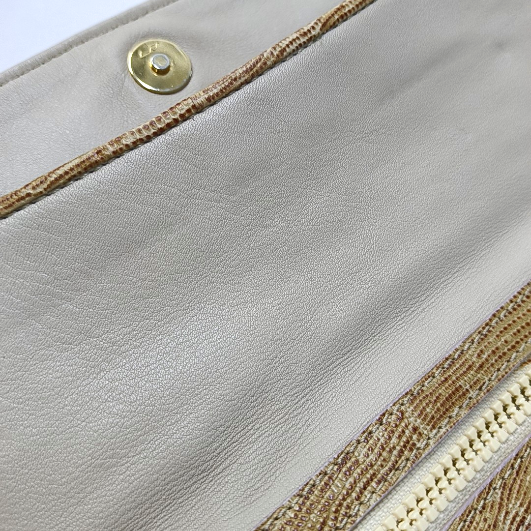 CELINE MACADAM CLUTCHES Khaki Cowhide Handbag Golden hardware-(SKU)-953216913